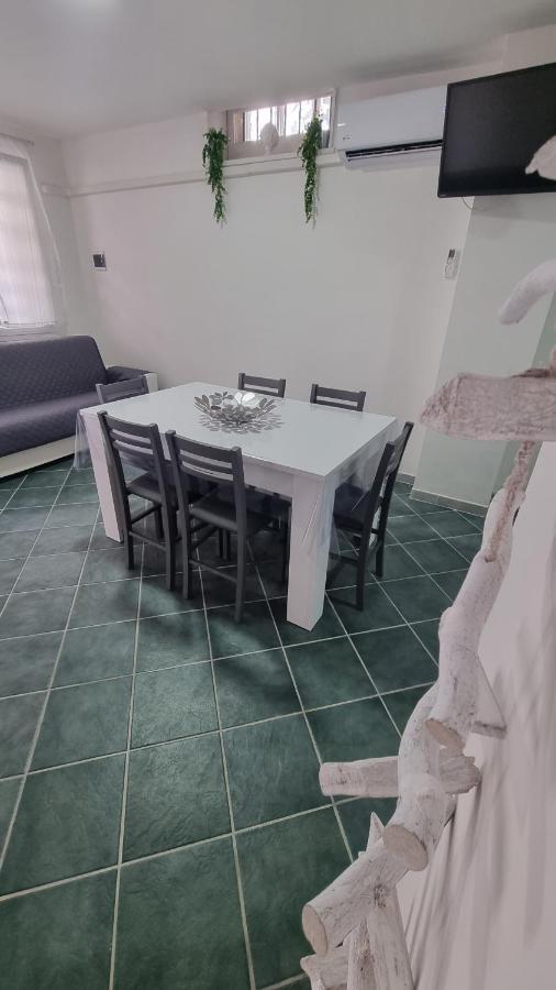 Casa Vacanze Afea Torre Dell'Orso Salento Puglia Exterior foto