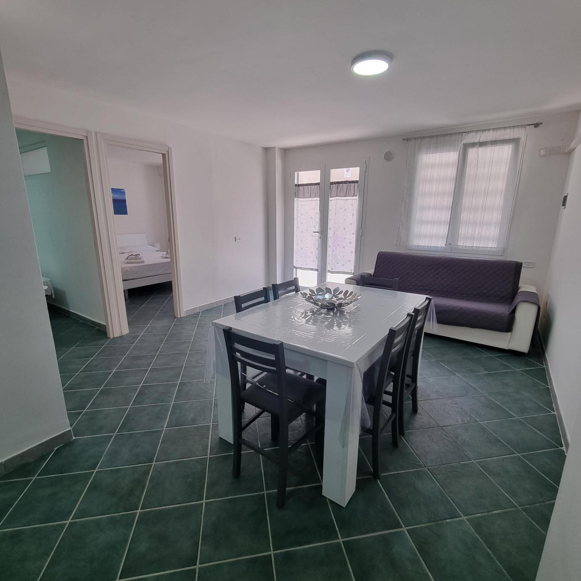 Casa Vacanze Afea Torre Dell'Orso Salento Puglia Exterior foto